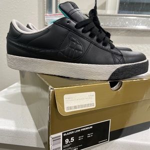Nike sb blazer low